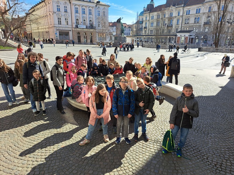 Ogled gledališke predstave in sprehod po Ljubljani